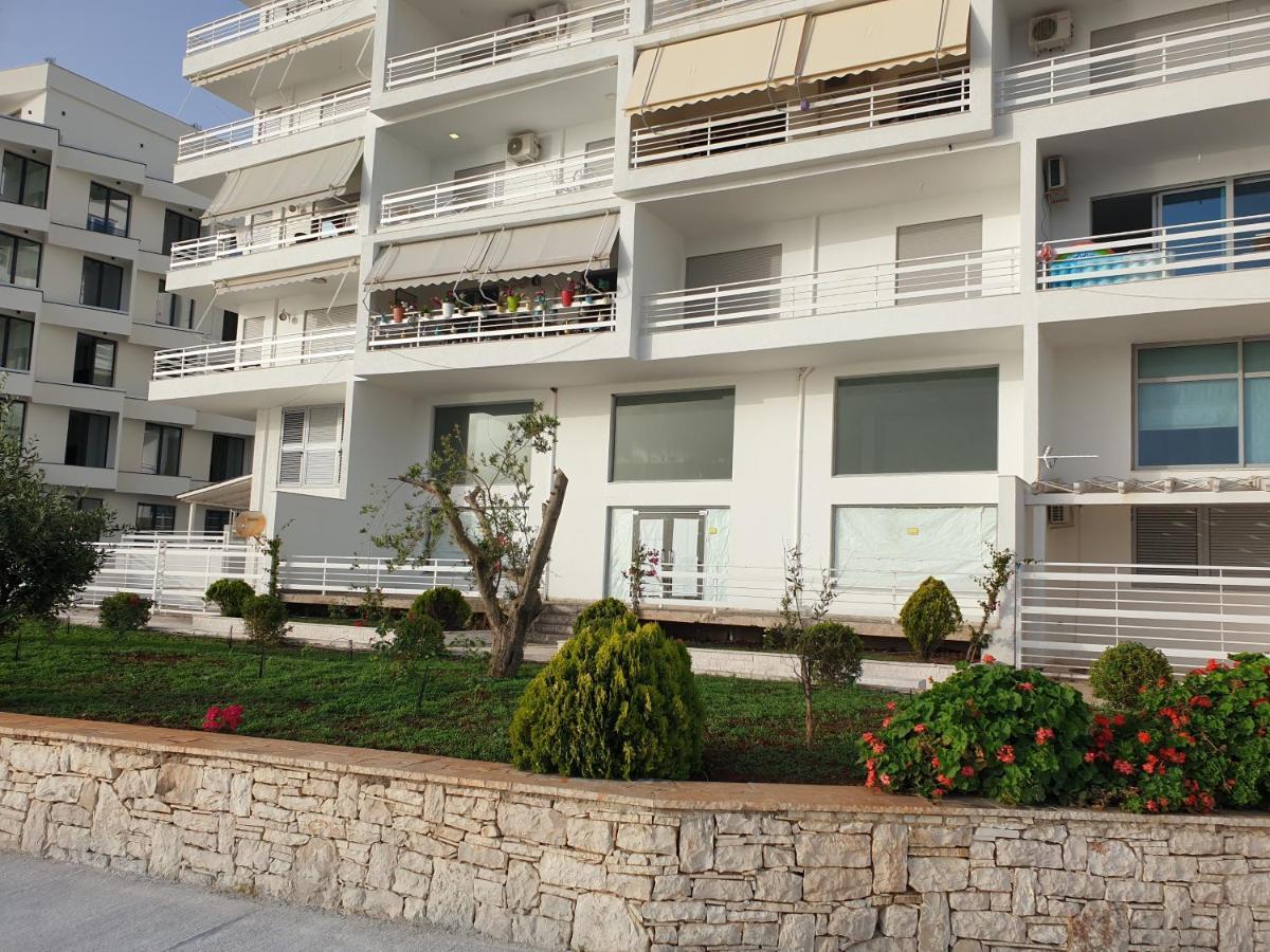 Hera Premium Apartments Sarandë Buitenkant foto
