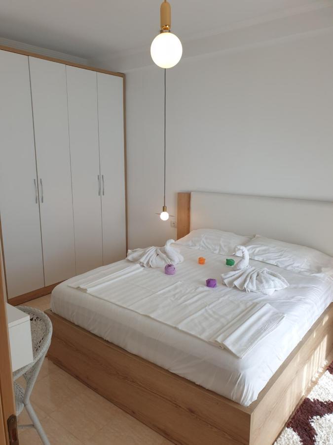Hera Premium Apartments Sarandë Buitenkant foto