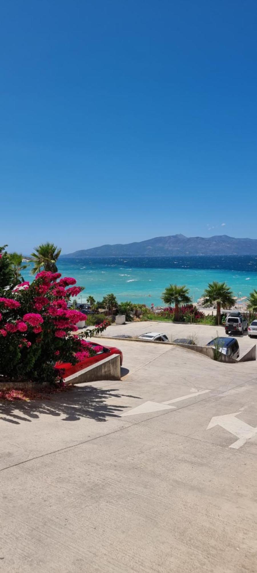 Hera Premium Apartments Sarandë Buitenkant foto
